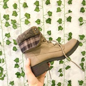 BRASH HEELED BOOTIES🤎🧸